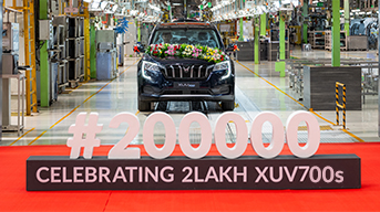 XUV 700 Celebrates 2 lacs Unit Milestone Image