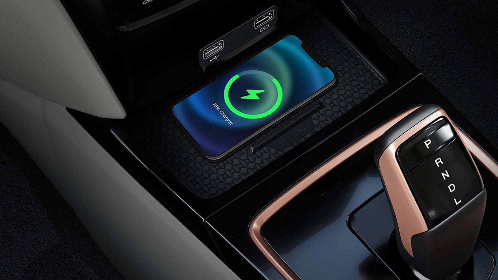 XUV 400 EV Wireless Charger