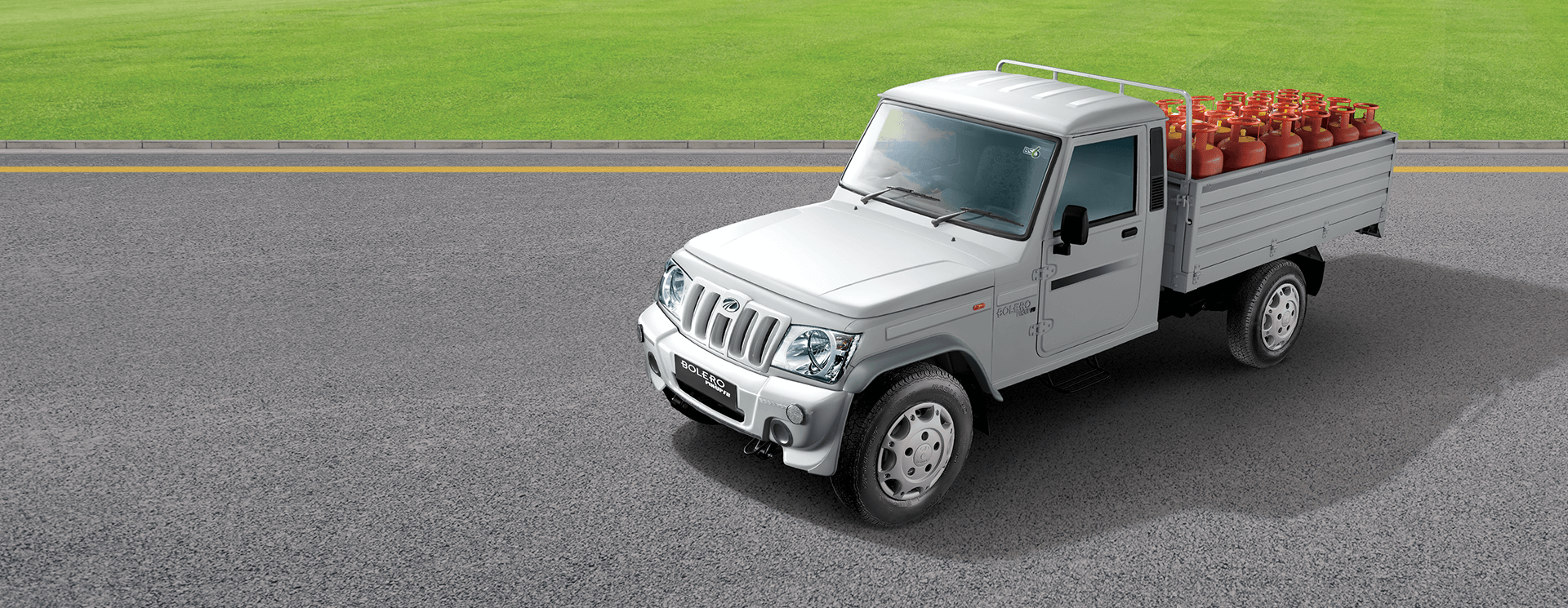 Mahindra bolero pickup top model on road price cheap