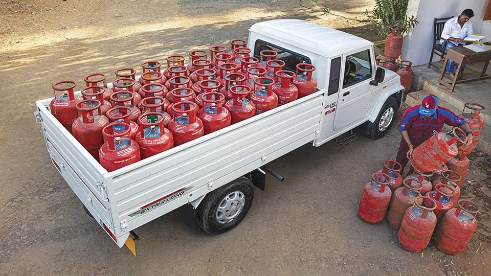 Mahindra Bolero Pik Up FB 1.7T Extra Long Right View